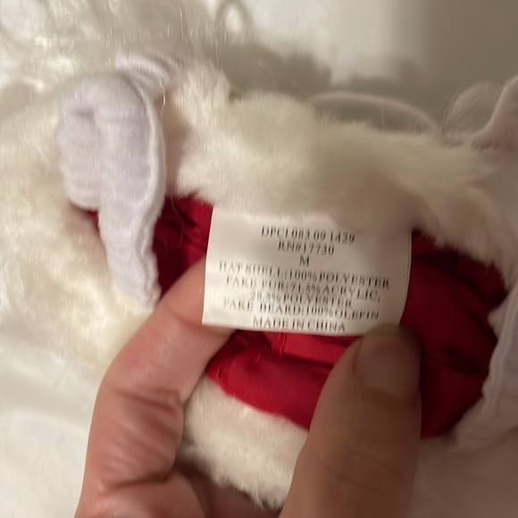 M Santa hat and beard for pets - Picture 3 of 6